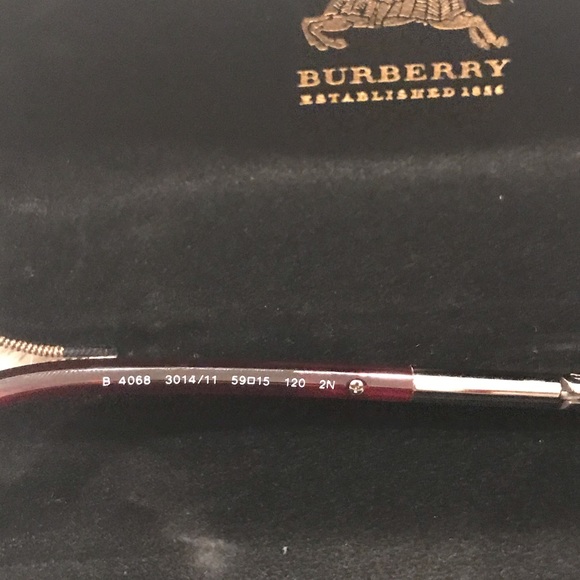 Sunglasses - Picture 6 of 7